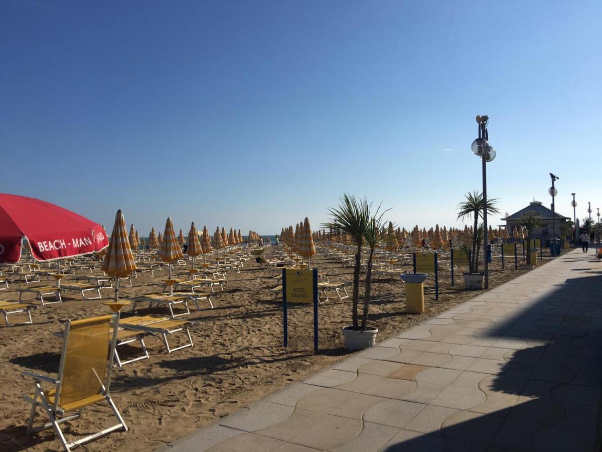 Appartamento Dalmazia 10 Lido di Jesolo Eksteriør bilde